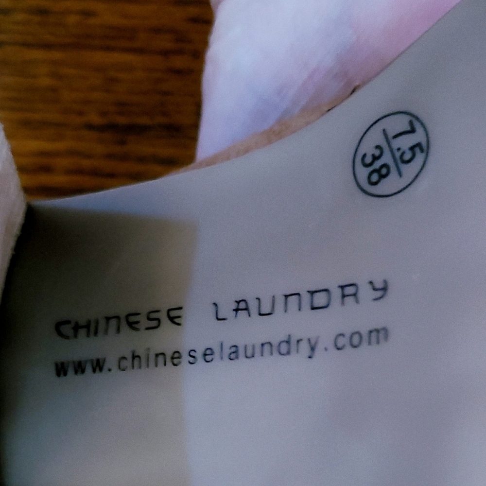 👀50% OFF👢NWT ‼️ Chinese Laundry Suede Boots with Knit Cuff - Picture 10 of 12